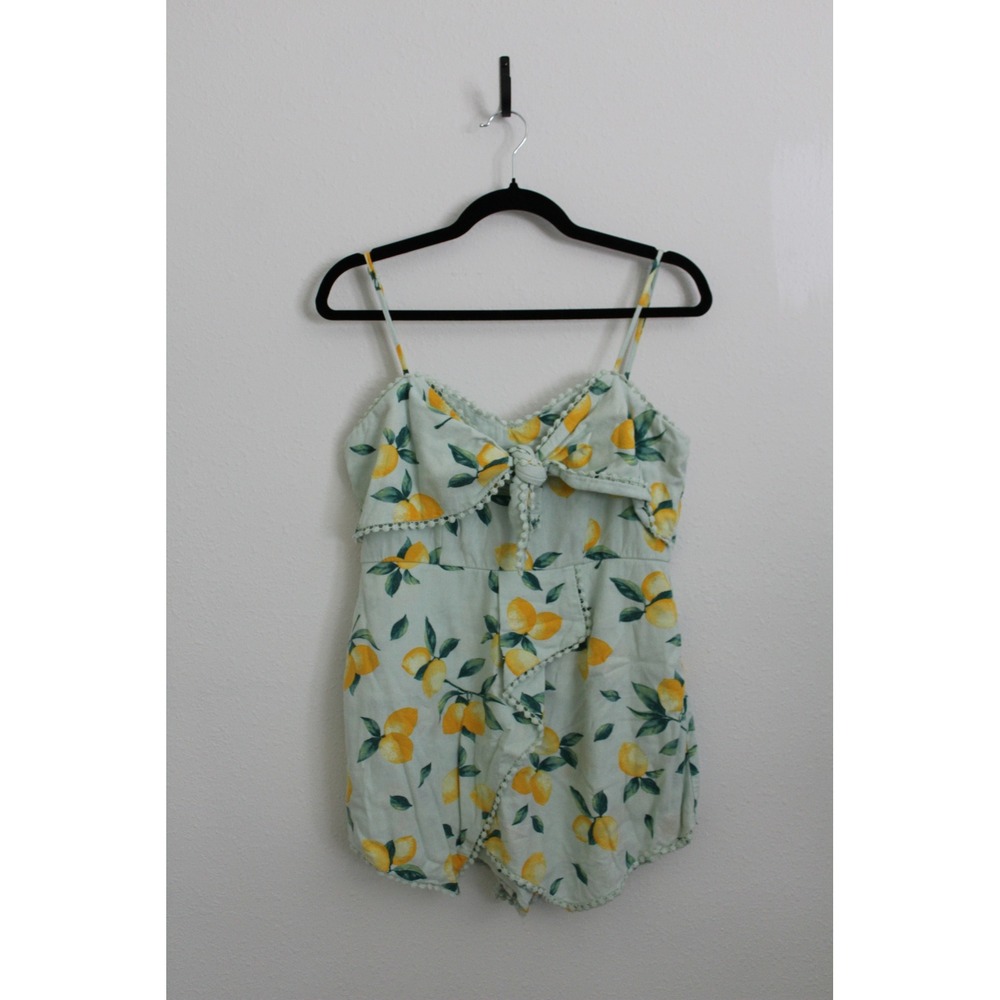 Mi‎ Ami Women's Mint Green Lemon Print Pom Pom Trim Linen Blend Romper Size M